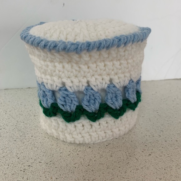 Tulip Flower Toilet Paper Tissue Cover New Light Blue with Green Leaves - Picture 2 of 15